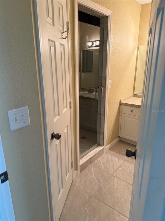 Building Photo - 6208 Clifton Palms Dr