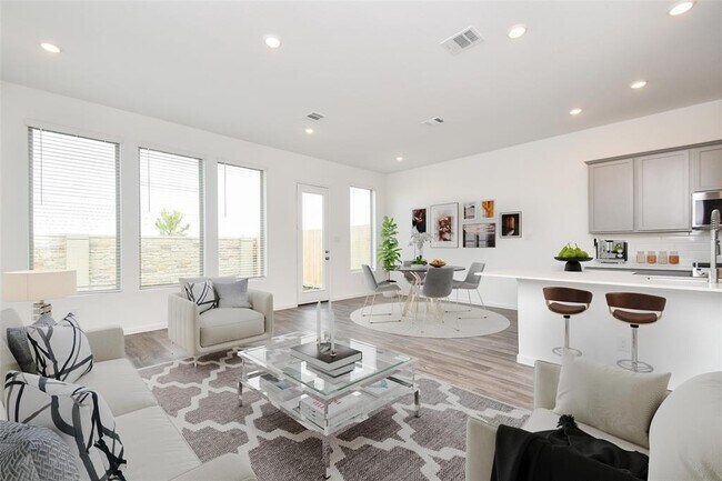 Building Photo - 5459 Holly Hvn Ct