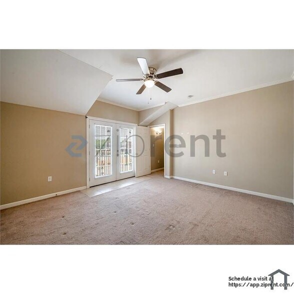 Building Photo - 2403 Brightside Dr