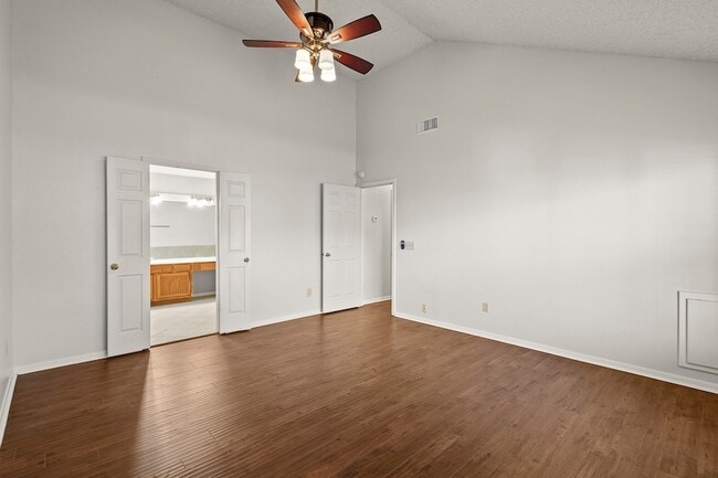 Building Photo - 22919 Garden Canyon Dr