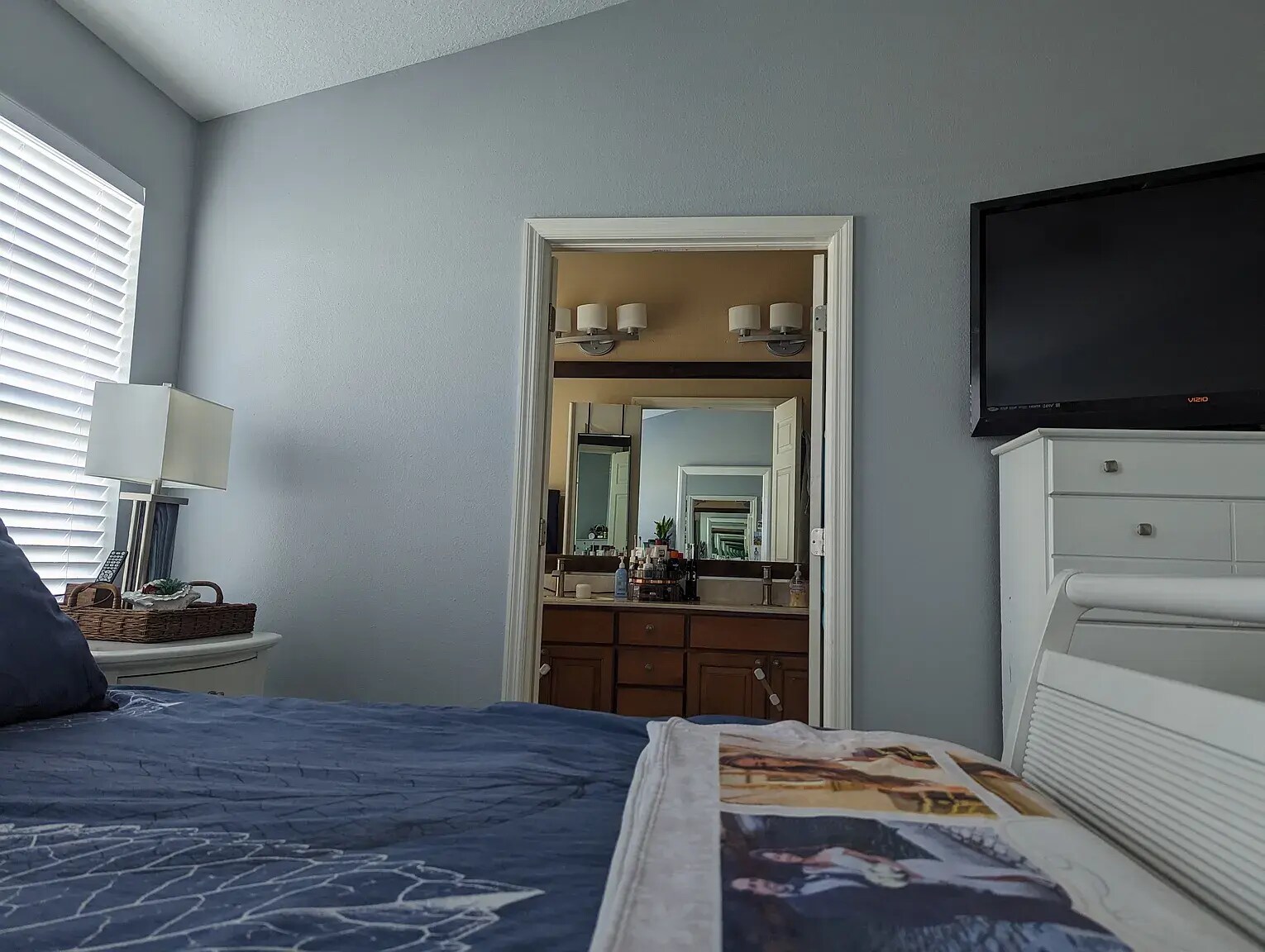 Building Photo - 3046 Pointeview Dr