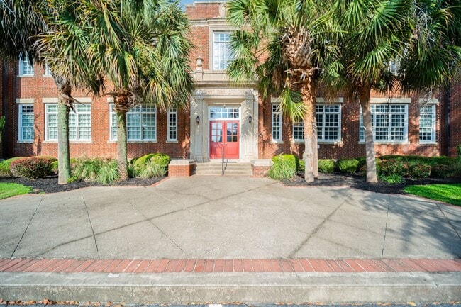 Primary Photo - Charming 2-bedroom Condo- Old Shandon
