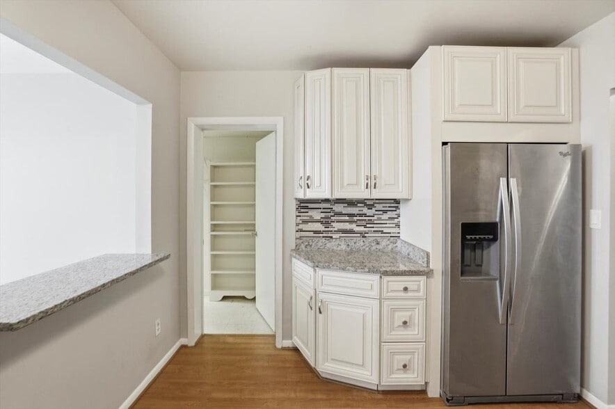 Building Photo - 5 Lough Mask Ct