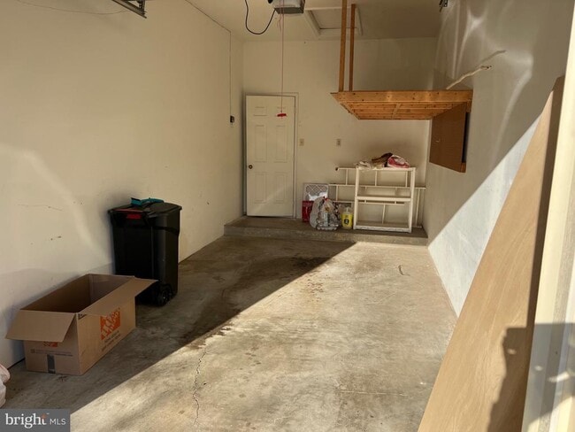 Building Photo - 7256 Glen Hollow Ct