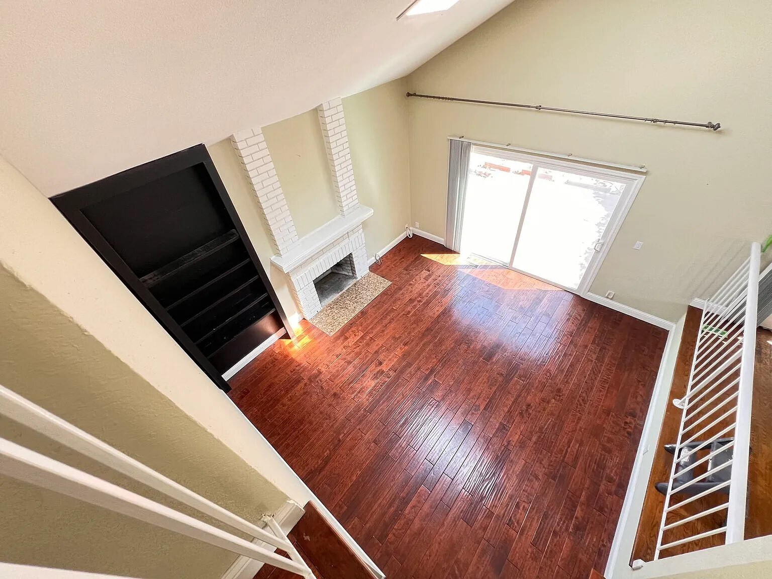 Building Photo - 6976 Claywood Way