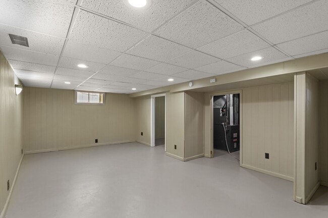 Building Photo - MOVE IN READY! Passed Occupancy!!! Move in BEFORE the holidays! Refrigerator included.