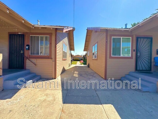 Building Photo - 1138 1/2 Blinn Ave.