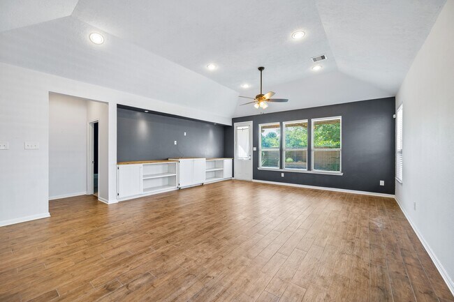 Building Photo - 2915 Coastal Prairie Ln