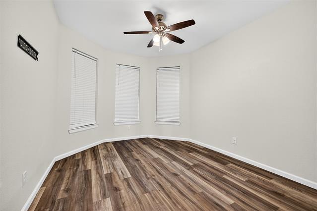 Building Photo - 1020 Silverton Dr