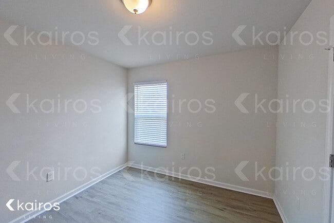 Building Photo - 157 Cora Rd