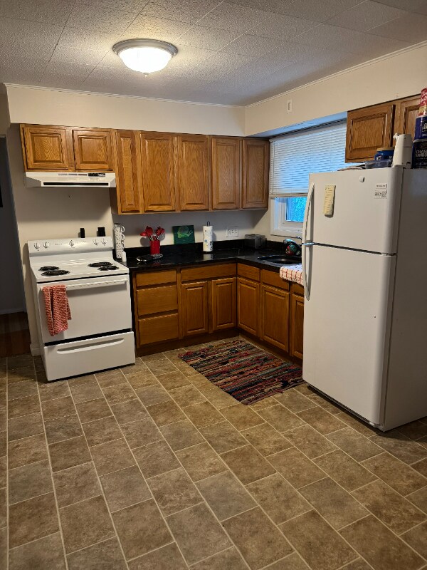 Building Photo - 61 Vandenburgh Ave