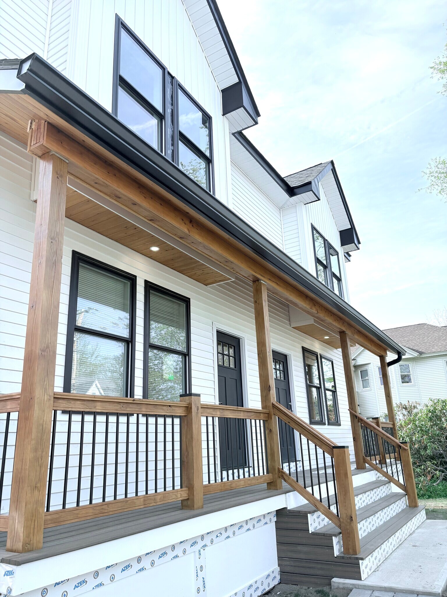 Building Photo - 186 Conway St