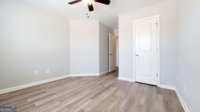 Building Photo - 2566 Piering Dr