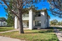 Building Photo - 642 Beech St