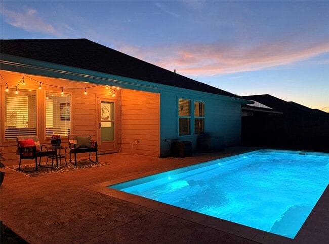 Building Photo - 7826 Bullrider Dr