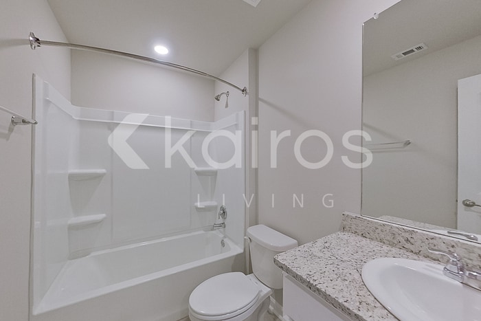 Building Photo - 129 SANTIAGO COURT