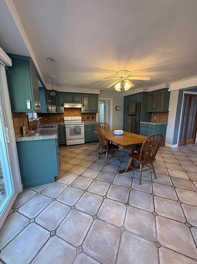 Building Photo - 46 Agrillo Cir