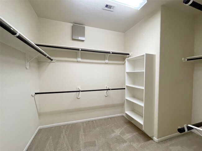 Building Photo - 3010 Overbrook Meadow Ln