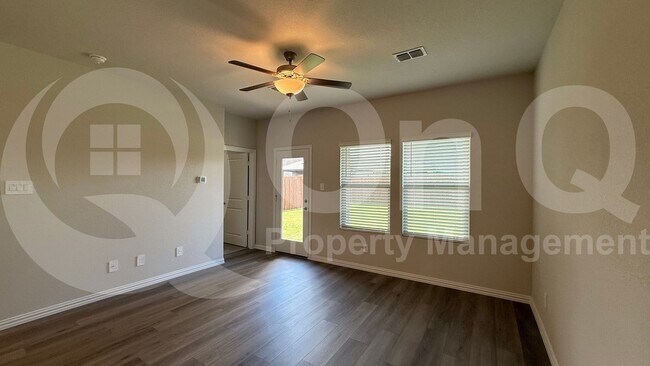 Building Photo - 529 Travine Dr
