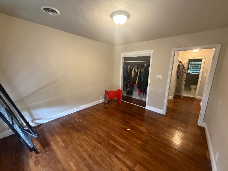 Building Photo - 801 Pecan St