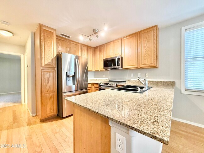 Building Photo - 4144 E Jasper Dr