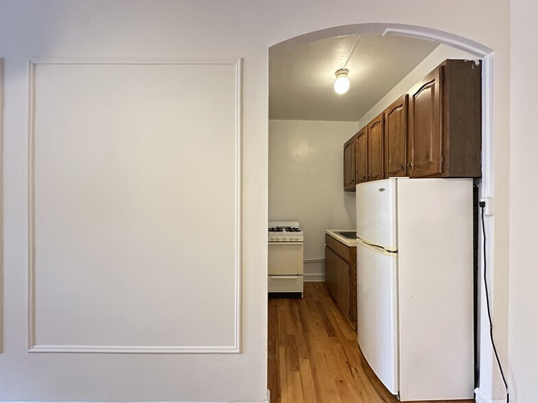 Building Photo - 2849 N Burling St