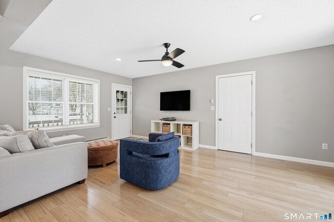 Building Photo - 84 Brookside Cir