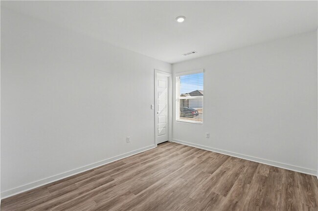 Building Photo - 539 Colorado St