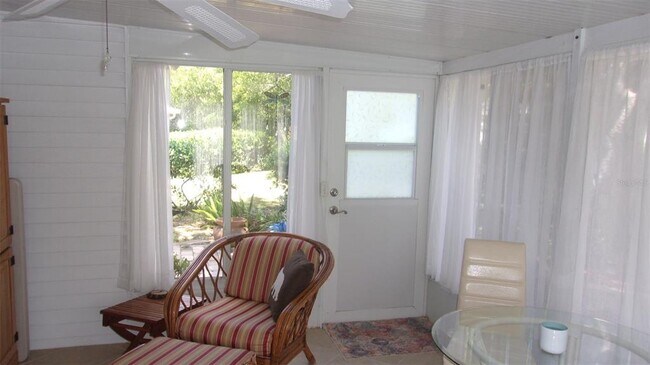 Building Photo - 10821 SW 83rd Ct