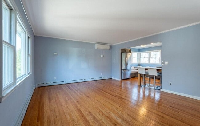 Building Photo - 20 Grove Pl