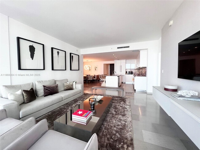 Building Photo - 68 SE 6th St