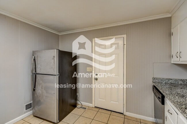 Building Photo - 2515 Ridgewood Rd