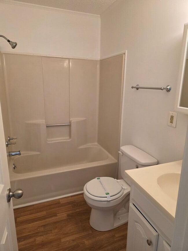 Building Photo - 159 Hazeldale Ln. New Bern, 2 Bedroom, 1 bathroom,  duplex