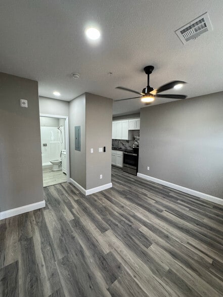 Building Photo - 3000 W Kellogg Dr