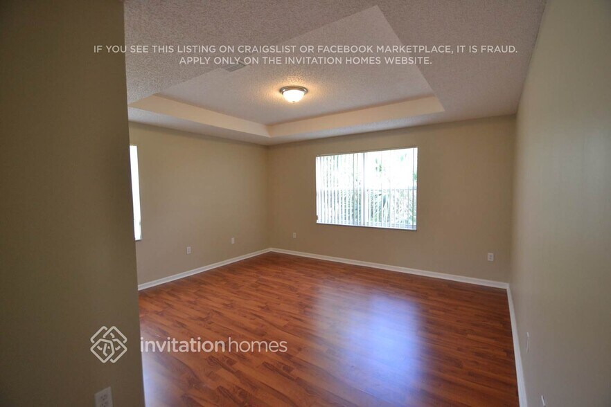 Building Photo - 15808 SW 48th Manor
