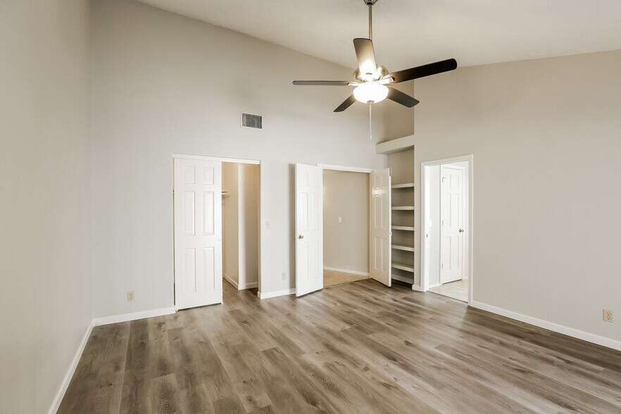 Building Photo - 16810 S 29th Pl