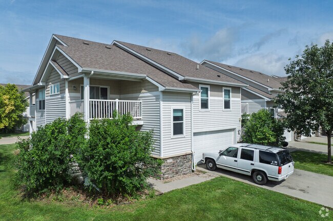 Alternate Exterior - Prairie Ridge Townhomes