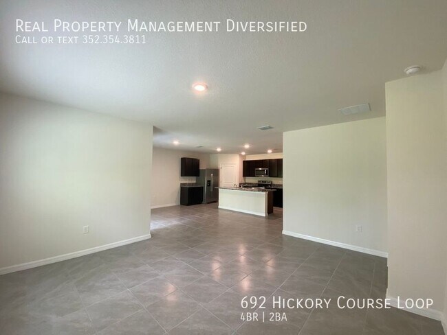 Building Photo - 692 Hickory Course Loop