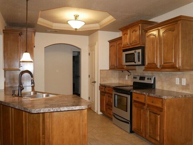 Building Photo - 1216 Bur Pl