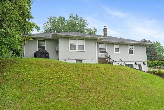 Building Photo - 600 Koehler Rd