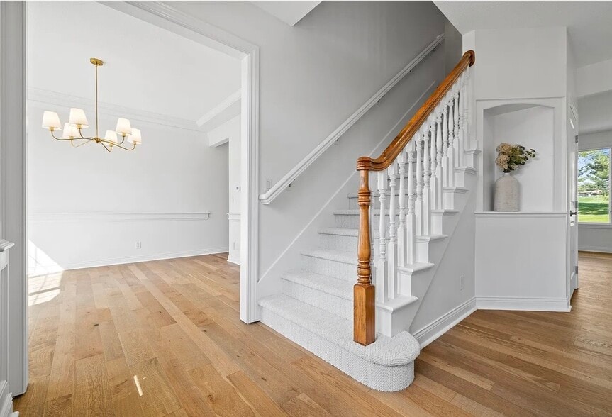 Building Photo - 5583 Beechwood Ter