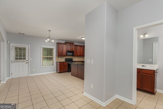 Building Photo - 168 Summer Grove Ln