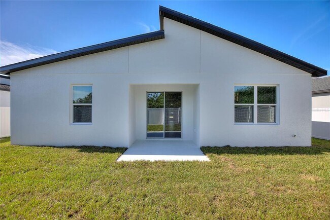 Building Photo - 326 Royal Palm Wy