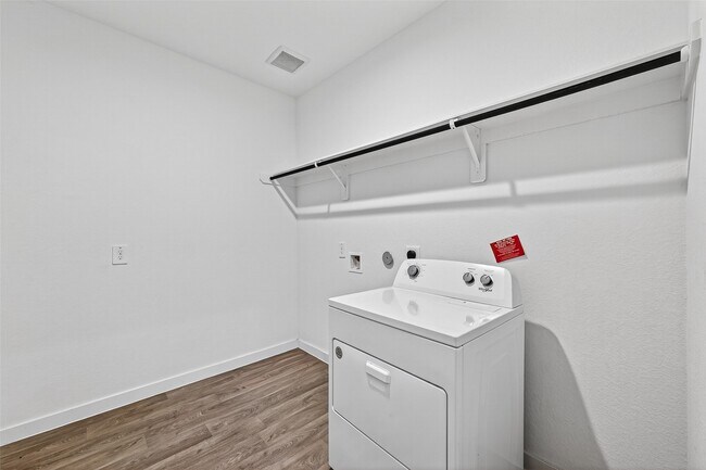 Building Photo - 31622 Whittis Hl Wy