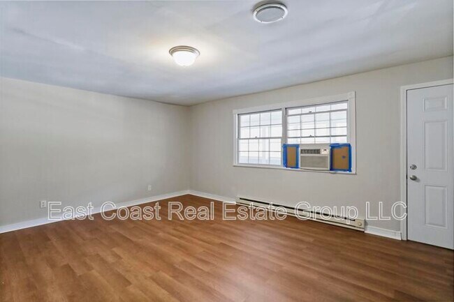 Building Photo - 13628 Pennsylvania Ave