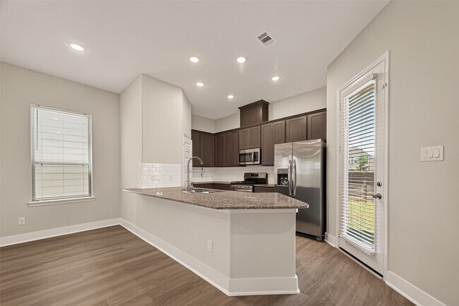 Building Photo - 13412 Sun Cay Drive