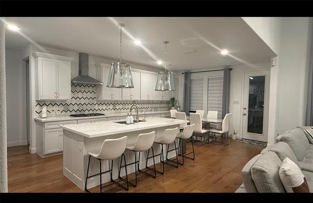 Building Photo - 2417 Flower Petal Rd