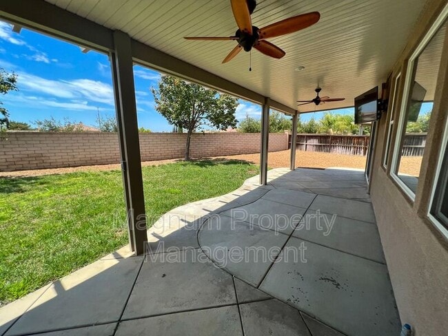 Building Photo - 34629 Sagebrush Ln