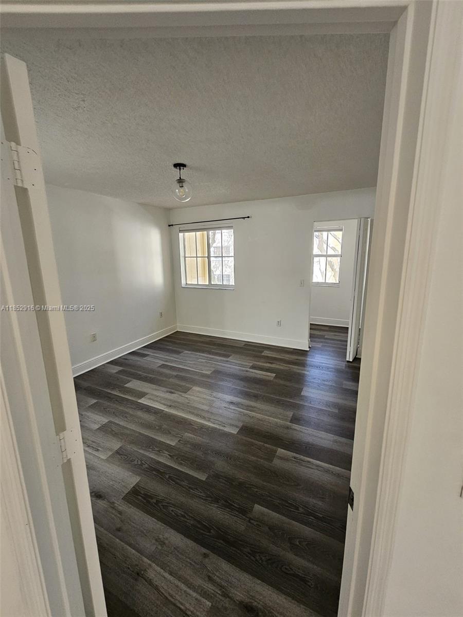 Building Photo - 2451 Centergate Dr