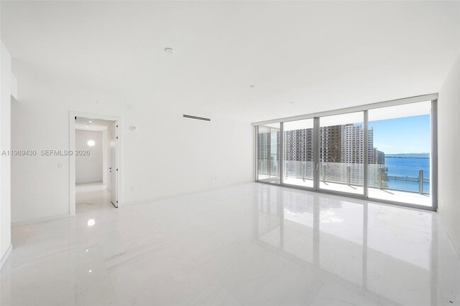 Building Photo - 300 Biscayne Blvd Way